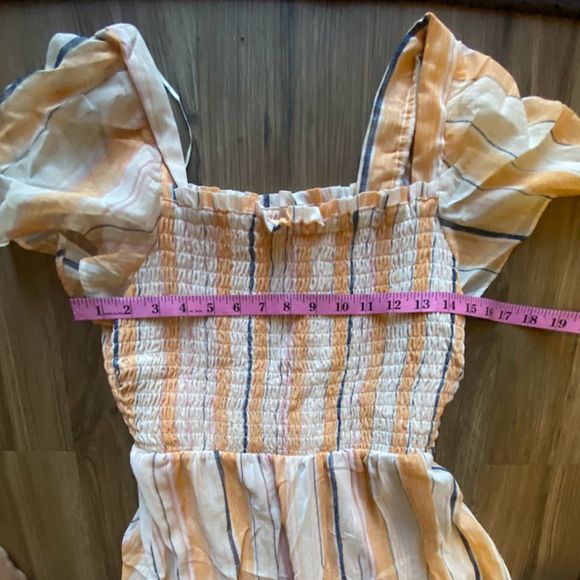 LC Lauren Conrad Smocked Flutter-Sleeve Dress M - Picture 6 of 6